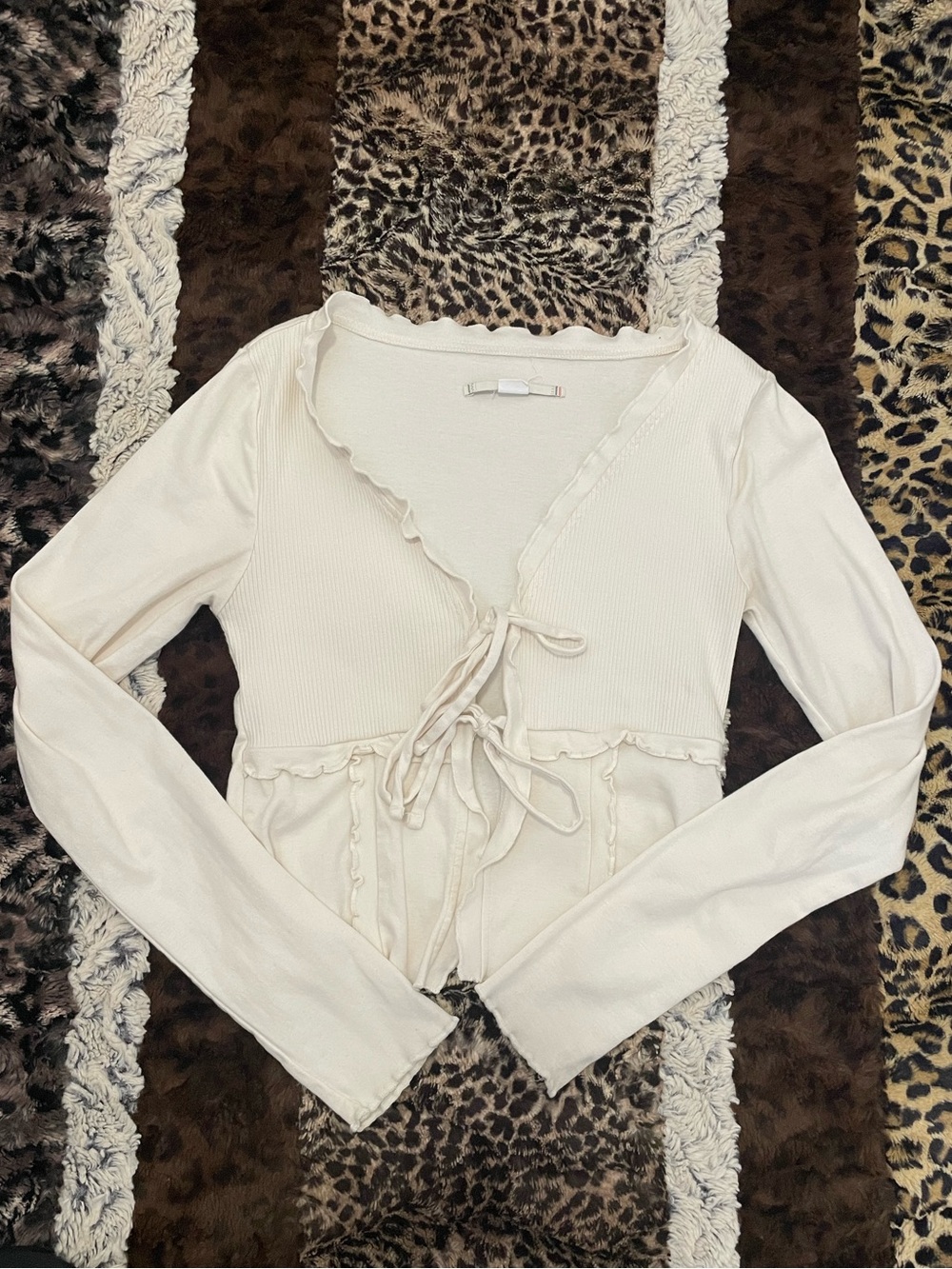 Kimchi Blue Cream Tie-Front Ribbed Long-Sleeve Top
